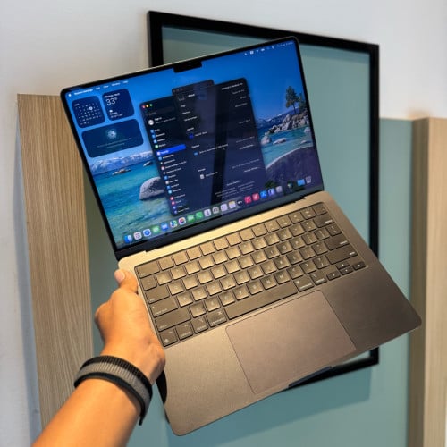 Macbook Pro M4 Chip 24GB+1TB 98%​ តម្លៃចចារបាន
