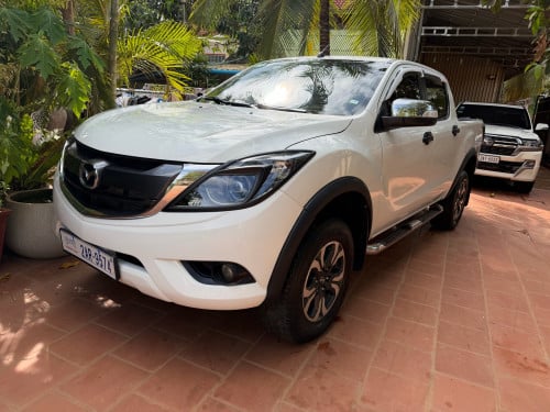 Mazda BT 50 2018 ម៉ាសុីនធំ 3.2 ឡានថ្មីណាស់
