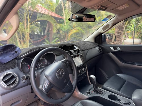 Mazda BT 50 2018 ម៉ាសុីនធំ 3.2 ឡានថ្មីណាស់