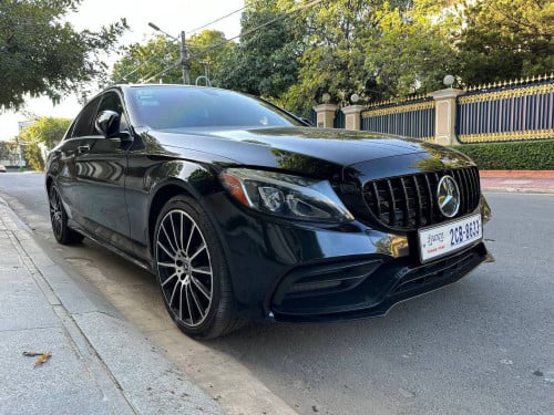 Mercedes C300 2015 For Rent /出租