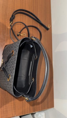 Michael Kors Mercer Small Logo Bucket Bag