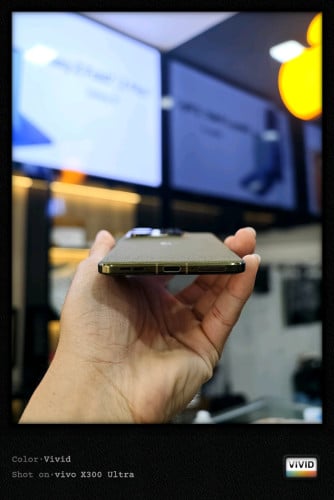 Motorola X70Air Pro 1T 689$