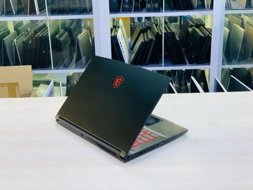 MSI GF63 Thin 10SCXR 15.6”FHD 1080 144Hz