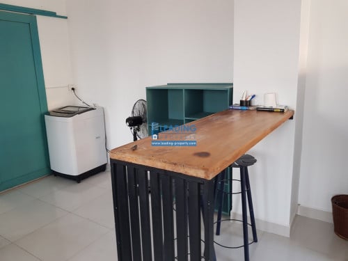 N084 | Western Renovated Apartment 1 Bedroom Near Royal Palace For Rent