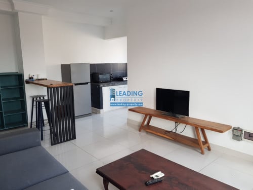 N084 | Western Renovated Apartment 1 Bedroom Near Royal Palace For Rent