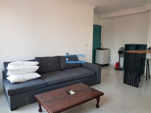 N084 | Western Renovated Apartment 1 Bedroom Near Royal Palace For Rent