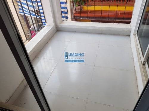 N084 | Western Renovated Apartment 1 Bedroom Near Royal Palace For Rent