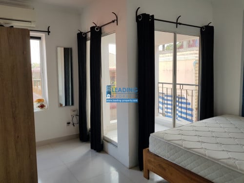 N084 | Western Renovated Apartment 1 Bedroom Near Royal Palace For Rent