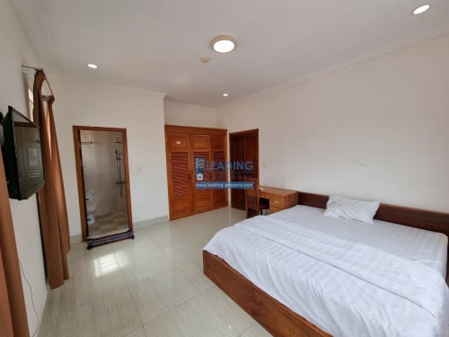 N1022 | Elevator 2 Bedrooms Apartment For Rent Free Wifi
