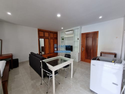 N275 | Comfortable Fully Furnished Studio Apartment with Lift For Rent