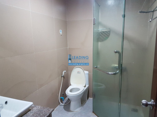 N285 | Bright and Clean 2 Bedrooms Flat Apartment For Rent in BKK2
