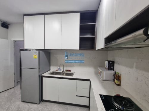 N400 | New Renovated Studio at Riverside For Rent