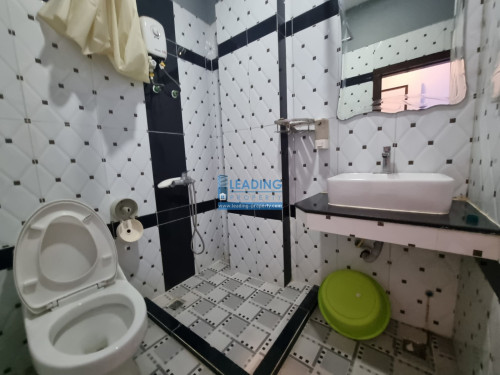 N555 | Western 2 Bedrooms Apartment For Rent Near Russian Market Free Wifi