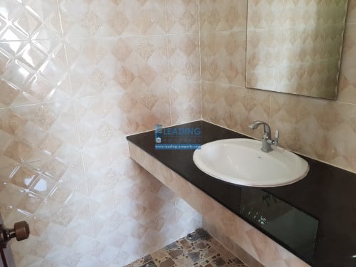N619  | 1 Bedroom Unit With Gym For Rent Near Russian Market