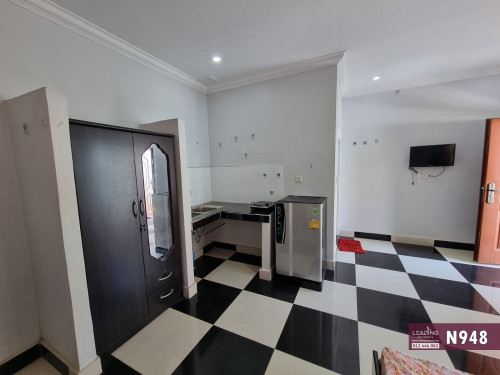 N948 | Elevator Studio Apartment with Private Balcony For Rent Near Central Market