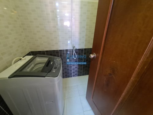 N981 | Boeng Trabek Western Apartment 1 Bedroom For Rent