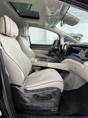 New Denza D9 DM-I 2025