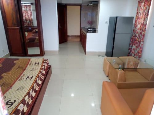 Nice Studio Apartment Elevator near st 271 Boeng Tompun