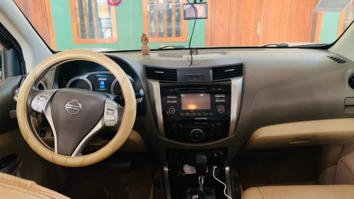 Nissan Navara 018