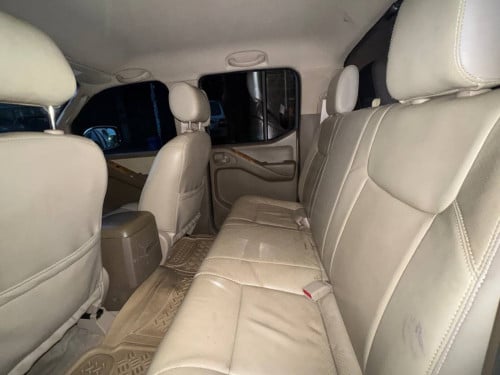NISSAN NAVARA 2011 For Rent /出租