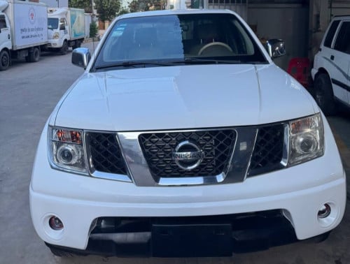 NISSAN NAVARA 2011 For Rent /出租