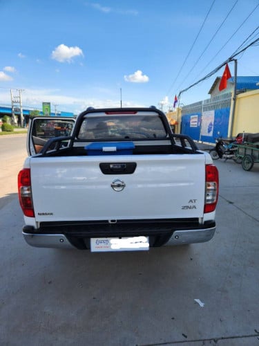 Nissan Navara 2024 For Rent /出租