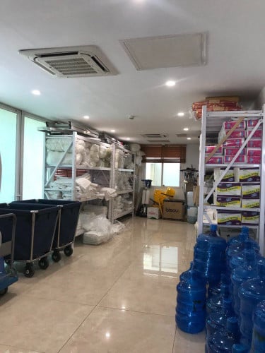 Office space for rent 办公室出租 / Rental 租金: 564$/month