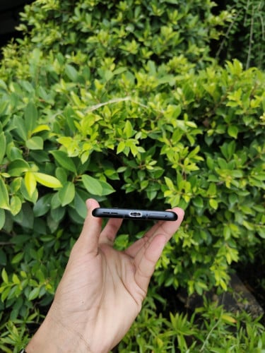 OnePlus 10Pro (ដានអេក្រង់)