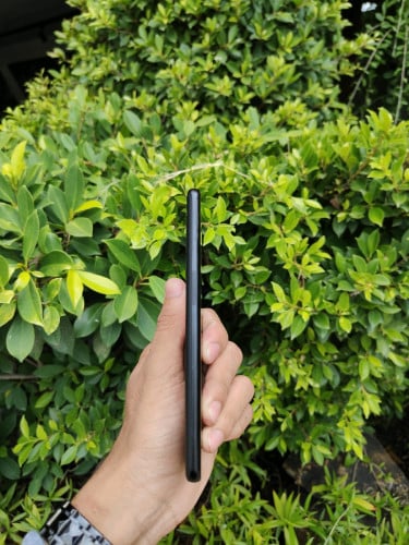 OnePlus 10Pro (ដានអេក្រង់)