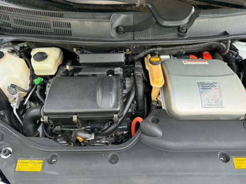 Prius 04 half full
