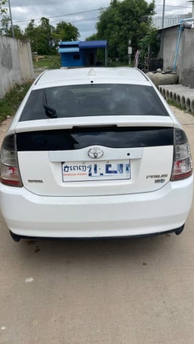 PRIUS 2004 For Rent /出租