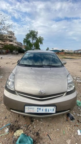 PRIUS 2004 For Rent /出租