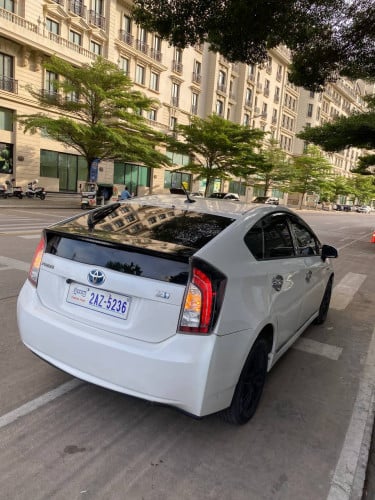 PRIUS 2010 up 2012 For Rent /出租