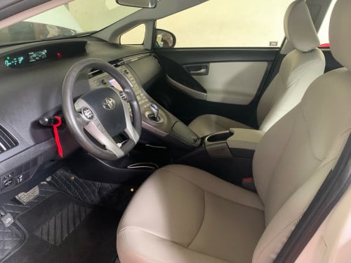 Prius 2014 មេឡាន សុីនមួយជុំ