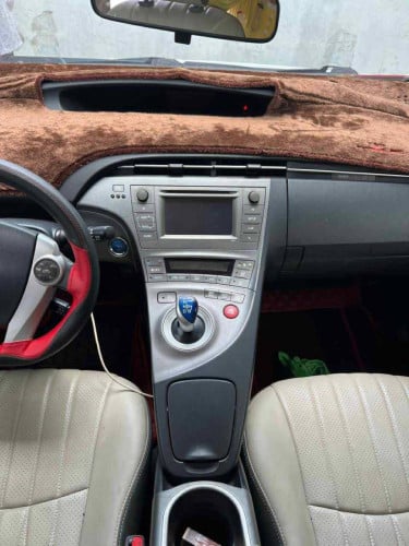 PRIUS 2014 For Rent /出租