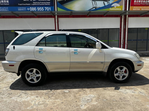 RX 300 ឆ្នាំ2003 ប៉ុង1 ឡានថ្មីណាស់ ម្ចាស់ដើមទី1លក់1380$ បងប្អូនចង់ទិញដាច់ វ៉ៃដូរ បង់រំលស់បាន