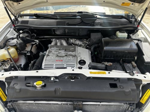 RX 300 ឆ្នាំ2003 ប៉ុង1 ឡានថ្មីណាស់ ម្ចាស់ដើមទី1លក់1380$ បងប្អូនចង់ទិញដាច់ វ៉ៃដូរ បង់រំលស់បាន
