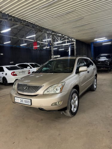RX330 ឆ្នាំ2004 Hfull ប៉ុង1 ឡានថ្មីដាច់