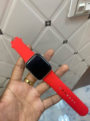S4 44mm battery 79% charger zin
