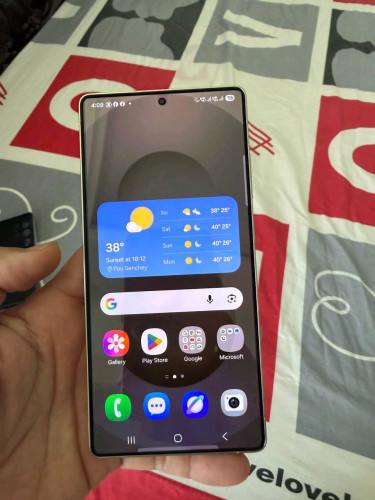 Samsung Galaxy S25 Ultra 256G Korea សានហ្ស៊ីស្អាត 99%