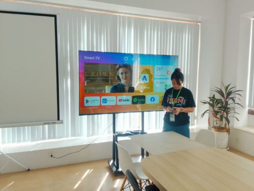 Samsung smart TV 55 inch crystal