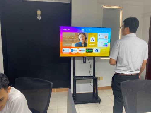 Samsung smart TV 55 inch crystal