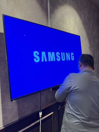 Samsung smart TV 55 inch crystal