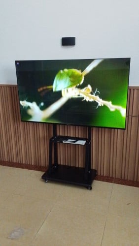 Samsung smart TV 75 inch UHD 4k
