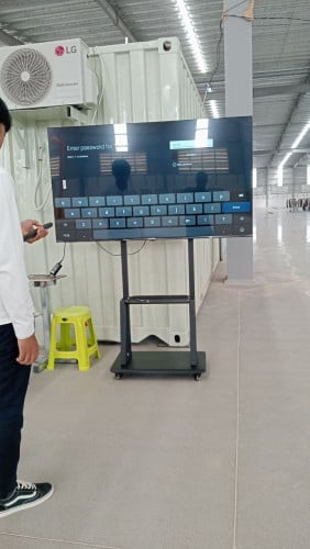 Samsung smart TV 75 inch UHD 4k