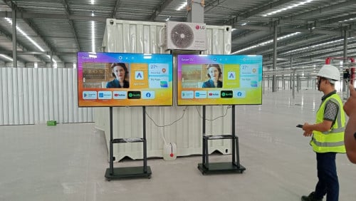 Samsung smart TV 75 inch UHD 4k