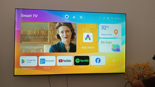Samsung smart TV 90 inch UHD 4k
