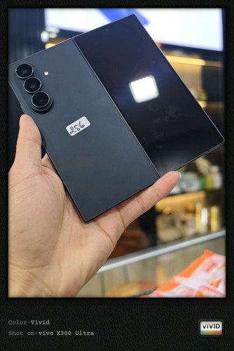 Samsung ZFold7 256G 98% 999$