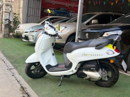 Scoopy 2025 6000kmសុីន