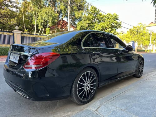 sedan